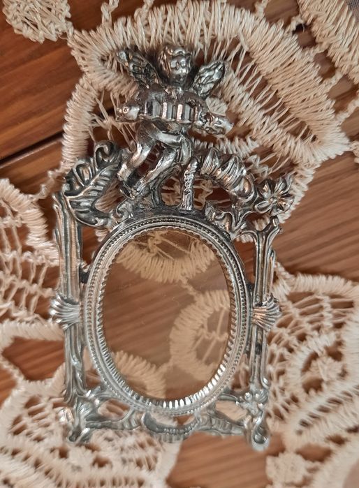 Стара винтидж рамка за снимка с ангелче-арт,барокова,антична !