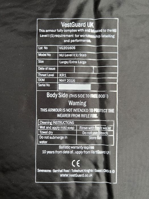 Бронежилетка VestGuard UK, NIJ Level (1) Stab, за скрито носене, против хладно оръжие, произведена във Великобритания