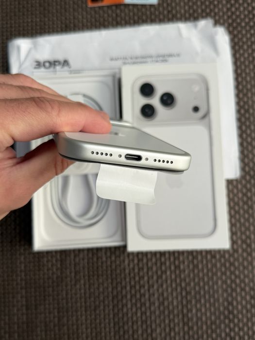 КАТО НОВ! iPhone 17 Pro Silver• 24М ГАРАНЦИЯ! 256GB