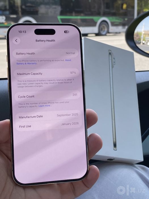 iPhone 17 air Gold