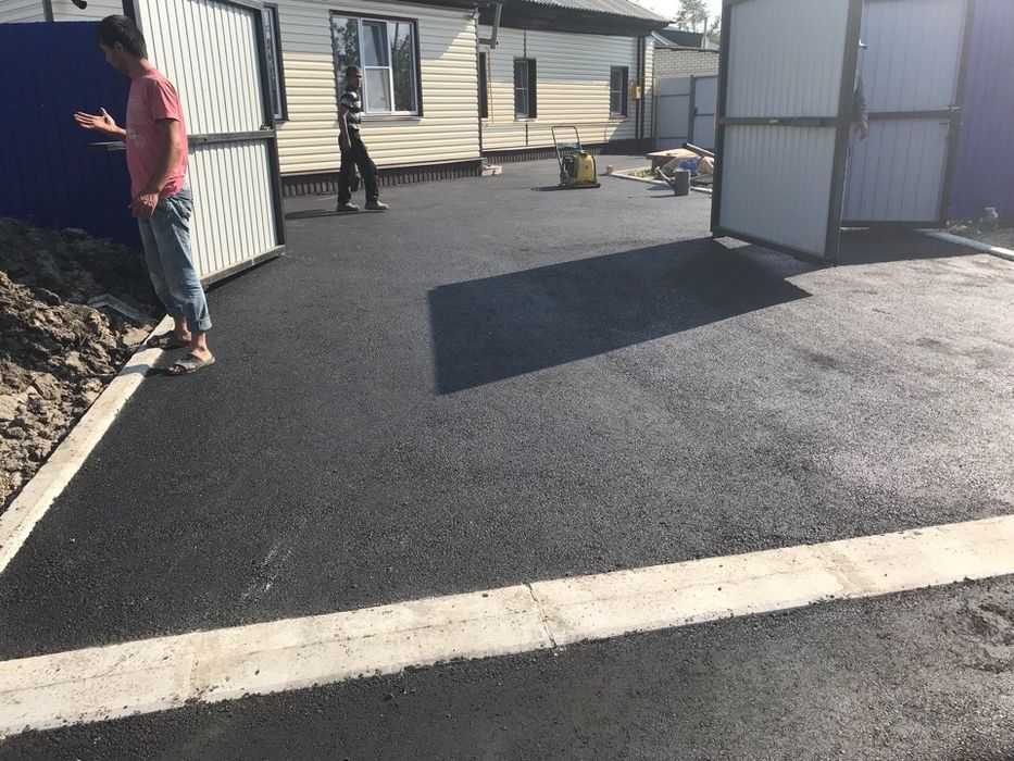 Асфальт не дорог