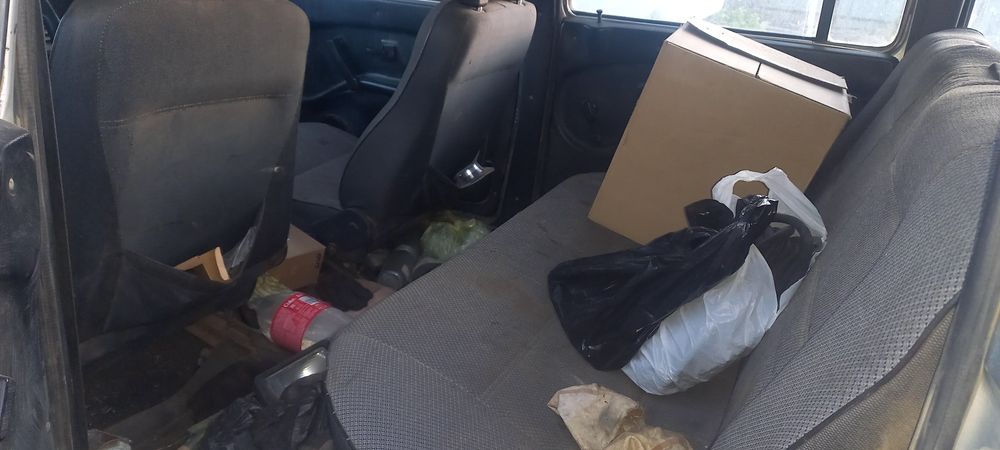 Продам ниву 5 дверей