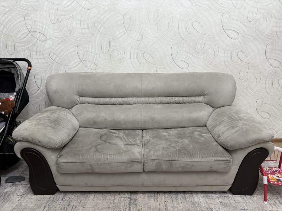 Продам 2 дивана