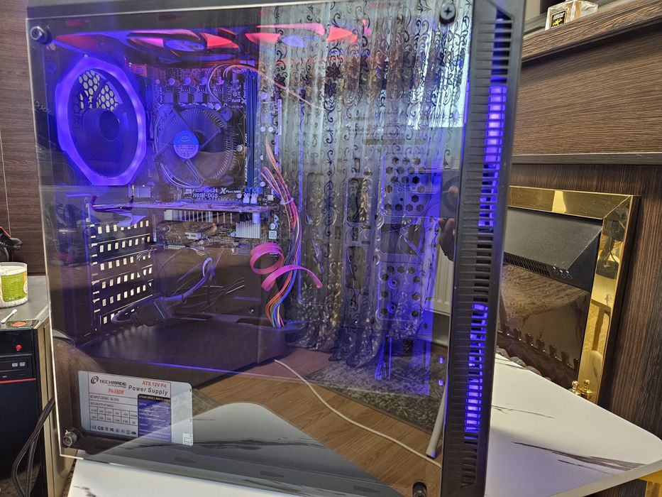 Unitate PC Emipire Gaming