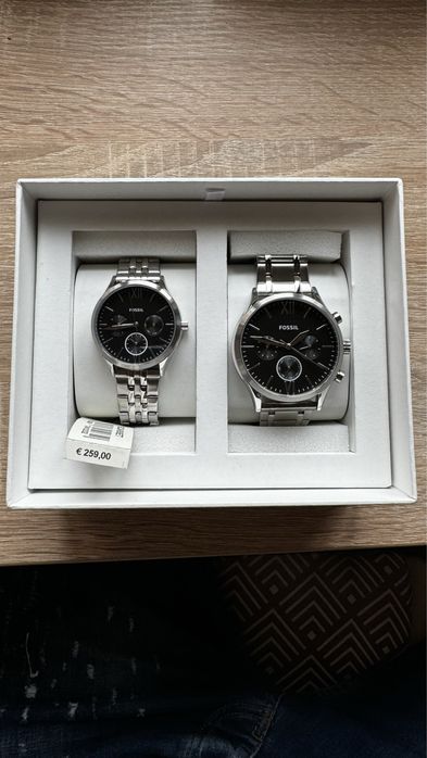Чисто НОВ комплект Fossil 100% оригинален дамски мъжки часовник кутия