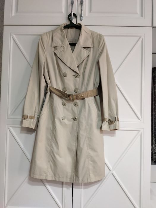 Продам плащ женский  новый. Размер 46