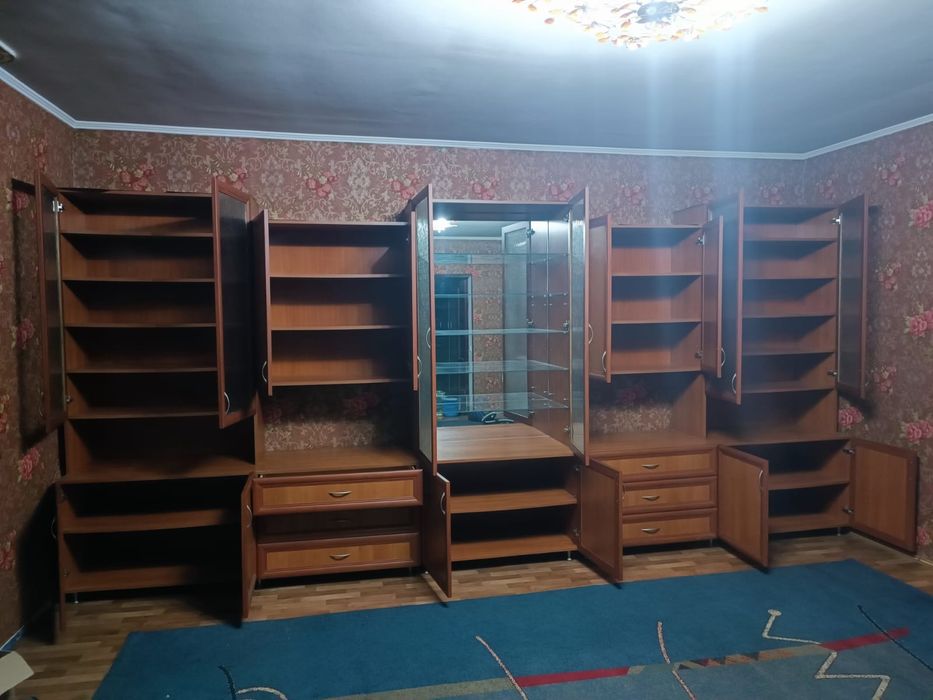 Шкаф для книг, посуды и других мелочей