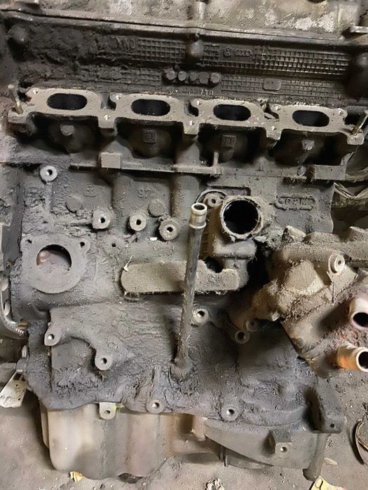 Двигатель на Фольксваген ADR 1.8