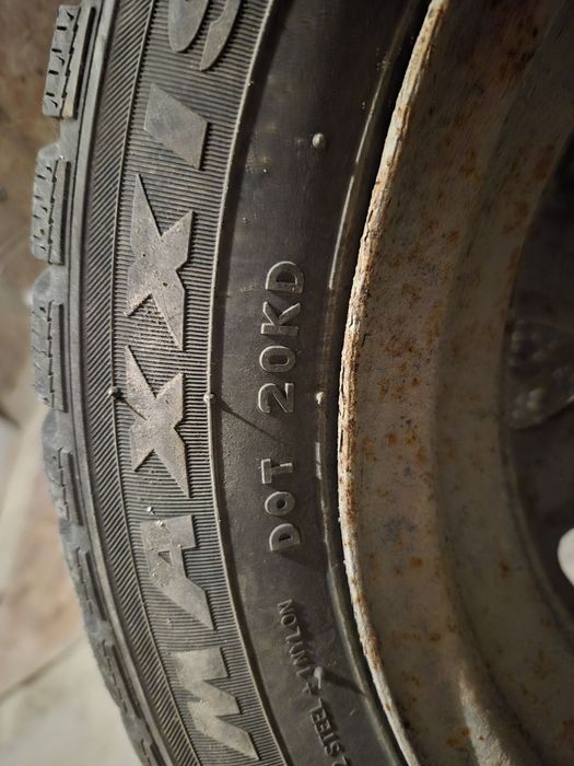 Зимни гуми Maxxis 165 60 14