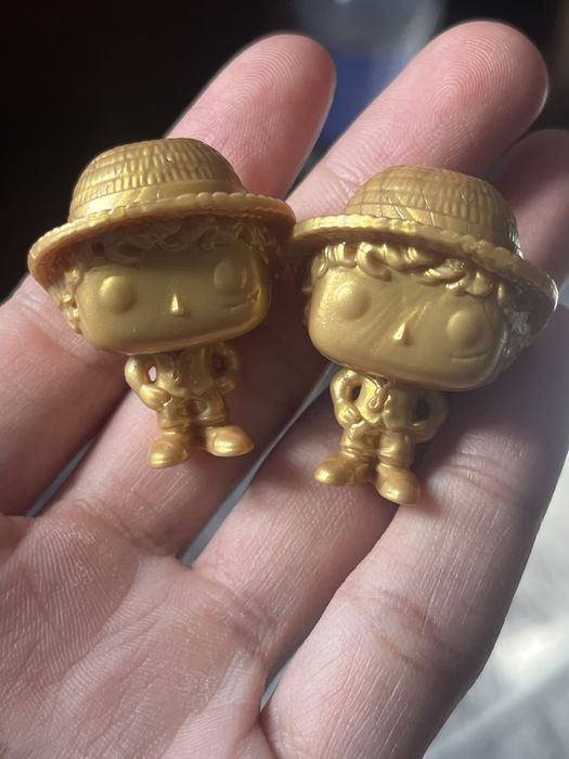 Фигурка kinder one piece