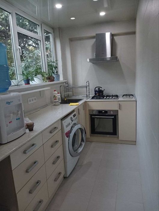 Ц 7 {4*3/2/4} 97м²Ориентир:Полеклиника Продаётся Квартира