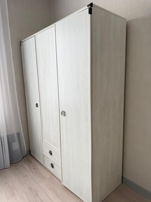 Шкаф для одежды