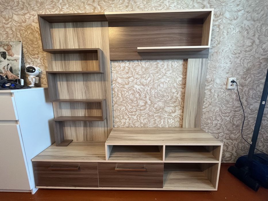 Продам стенку в хорошем состоянии