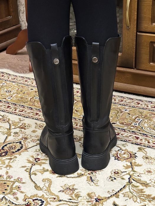 Продам зимние сапоги