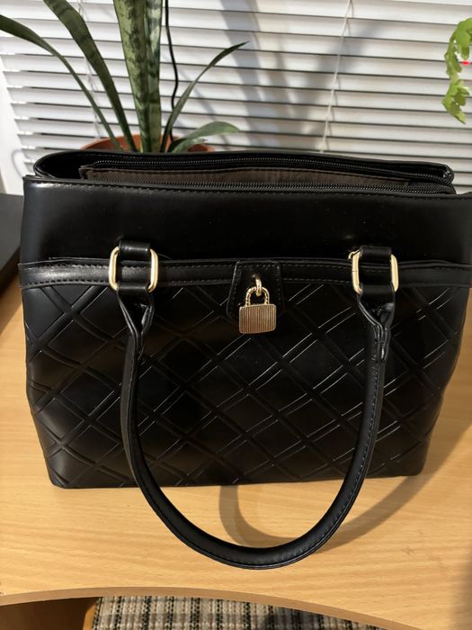 Дамска чанта! Чисто нова!