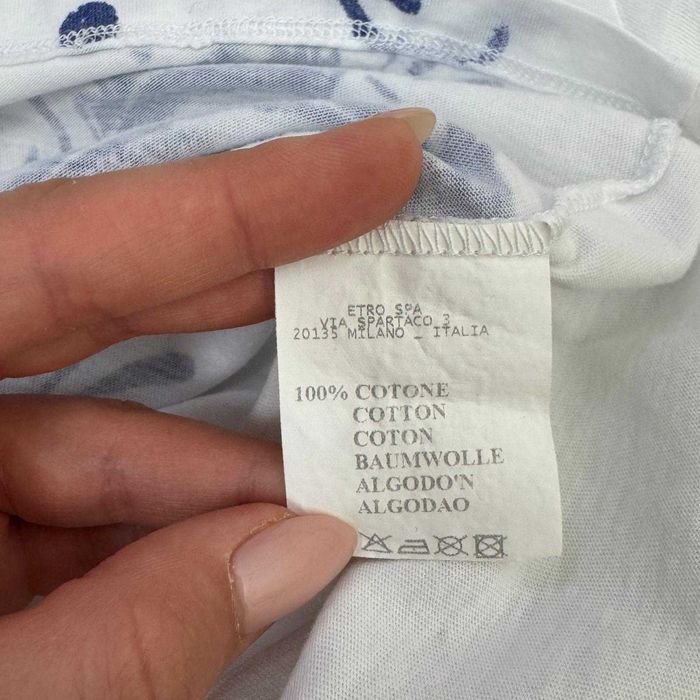 Тениска на марката Etro