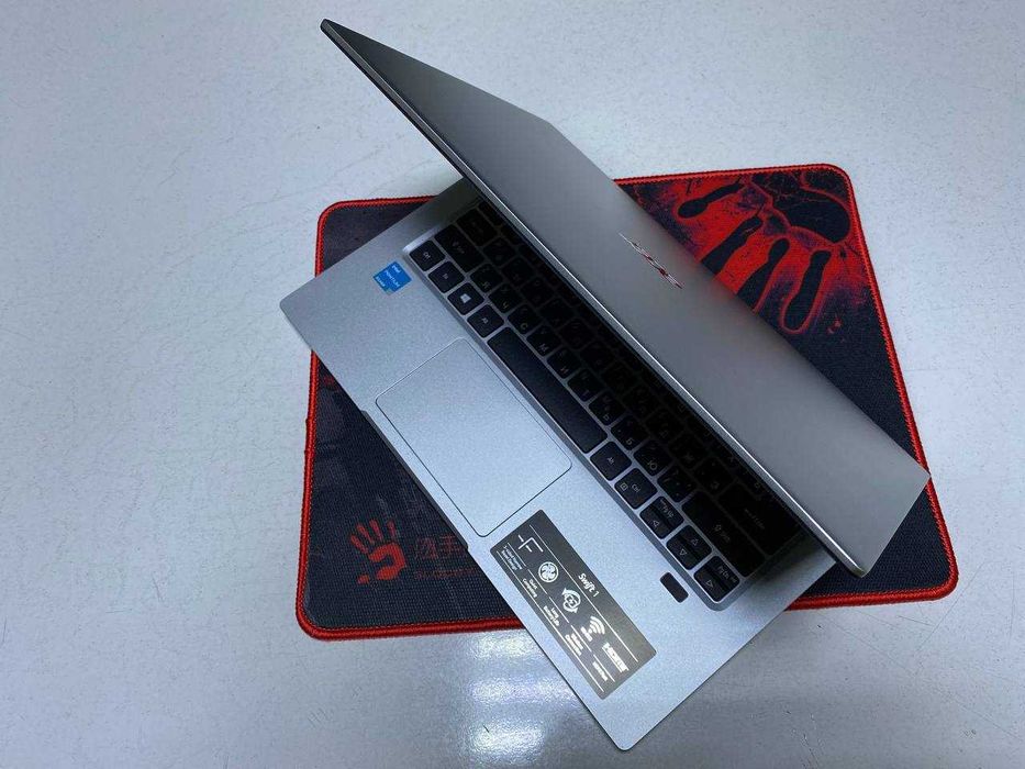 Ноутбук Acer, быстрый и шустрый