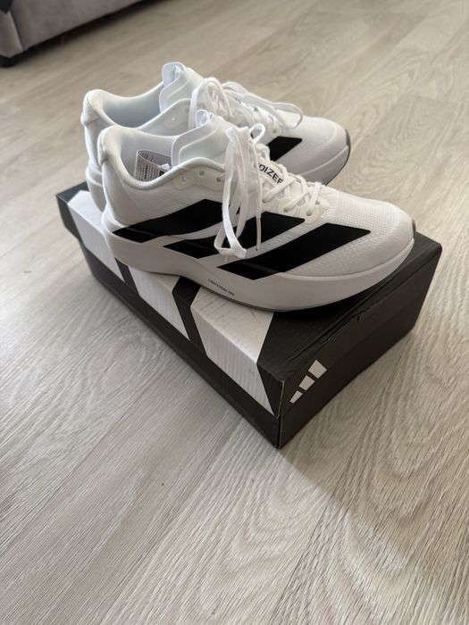 Кросовки адидас новые