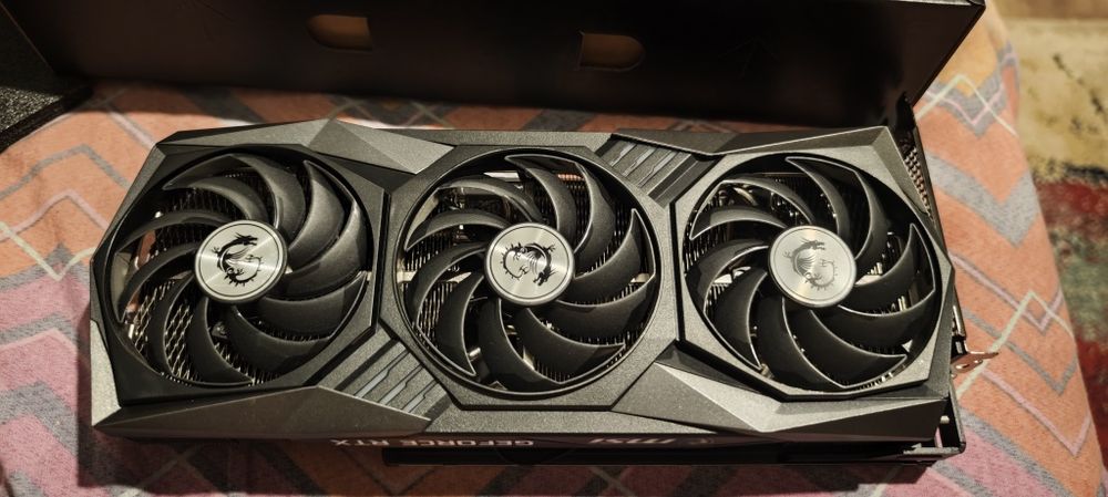 Rtx 3070 MSI Gaming Z trio