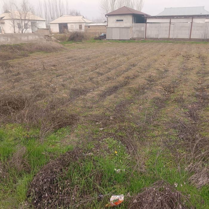 Участка сотилади