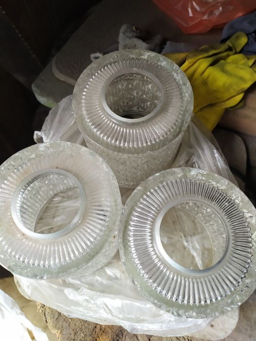 Продам три советских плафона.