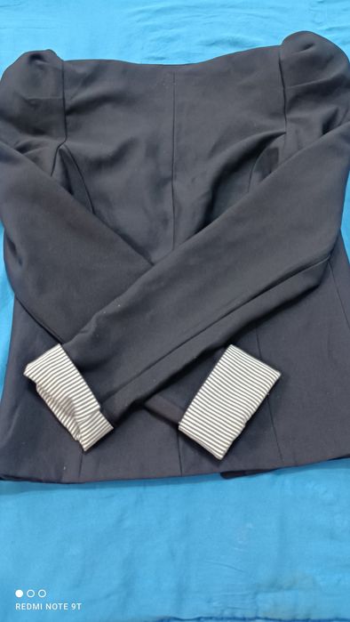 Костюм черного цвета