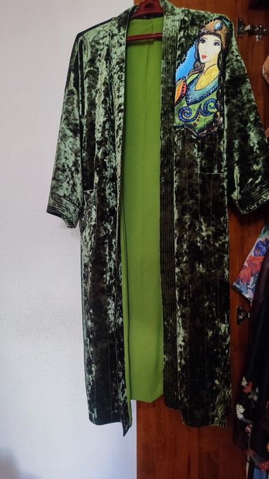 Чапан бархат в хорошем качестве