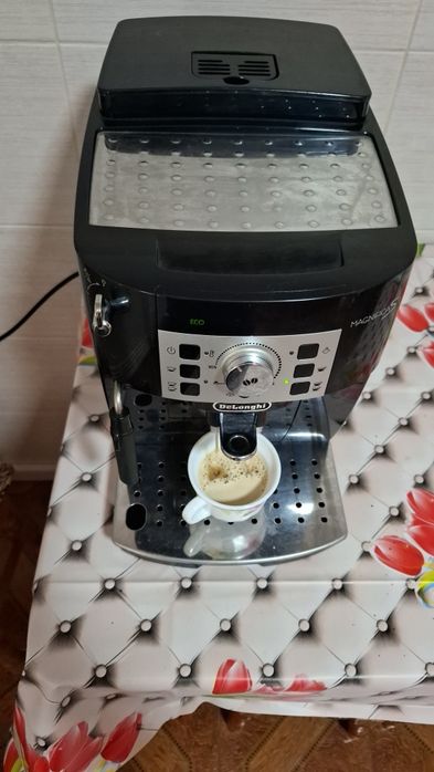 Expresor Delonghi Magnifica S