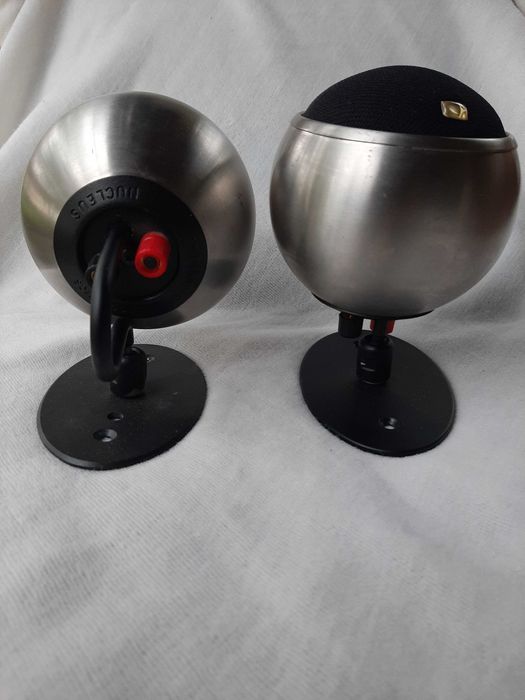 Anthony Gallo Acoustics Nucleus Micro – дизайнерски тонколони