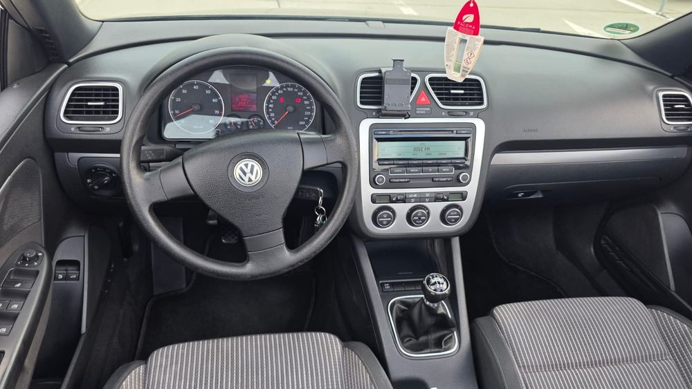 VOLKSWAGEN Eos 2010 — imagine 5