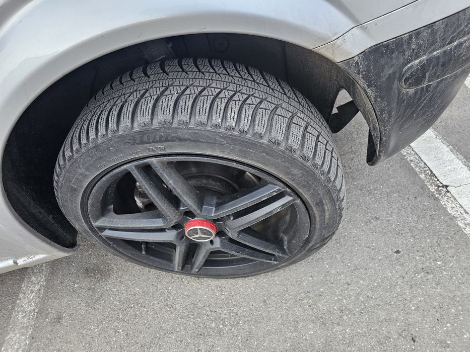 Vând mercedes vito  model 111 cdi