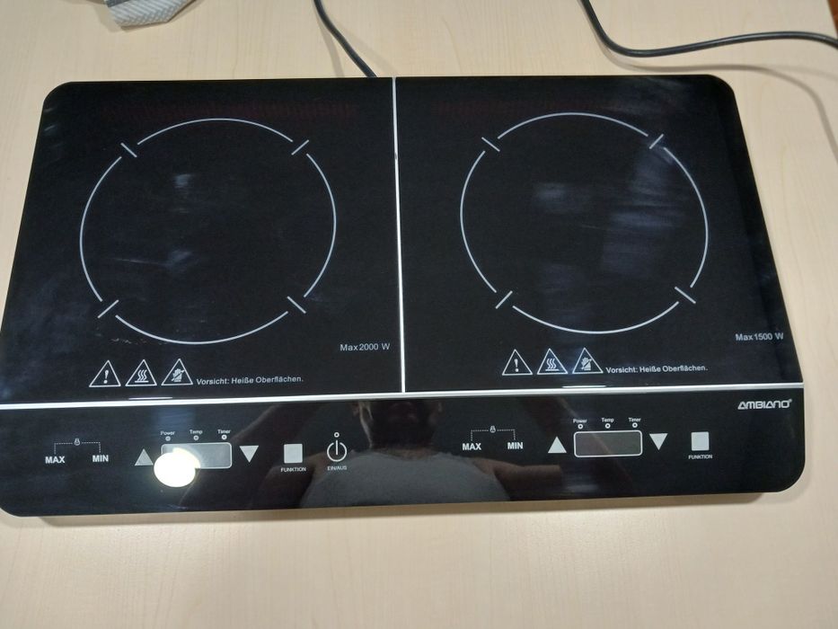 Vând plita electrica cu inducție