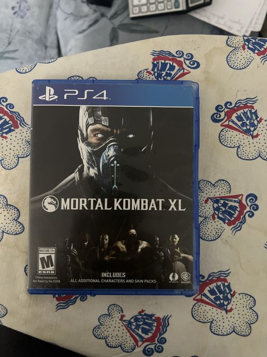 Диски работает,только GTA5 и Mortal kombat XL чехолы сломаны