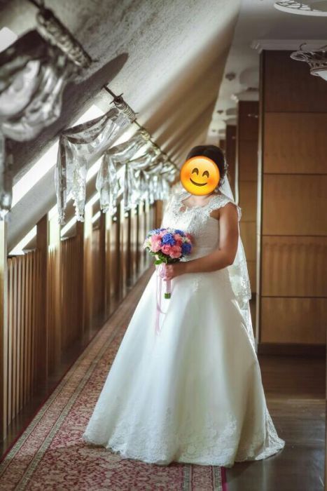 Продаю шикарное свадебное платье, большой размер