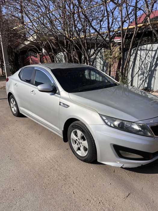 Kia K5 2011 года