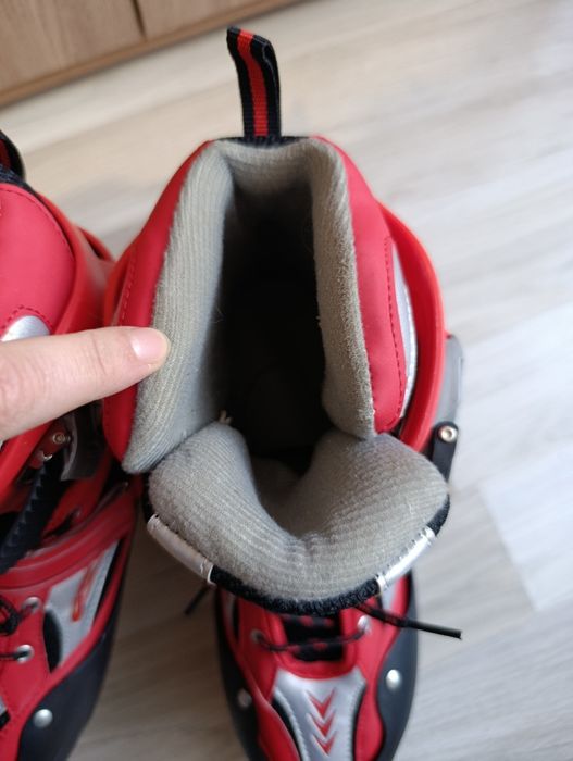 Хубави Червени  Ролери