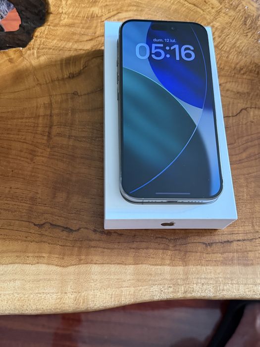 Vand Iphone15 pro 128 GB impecabil