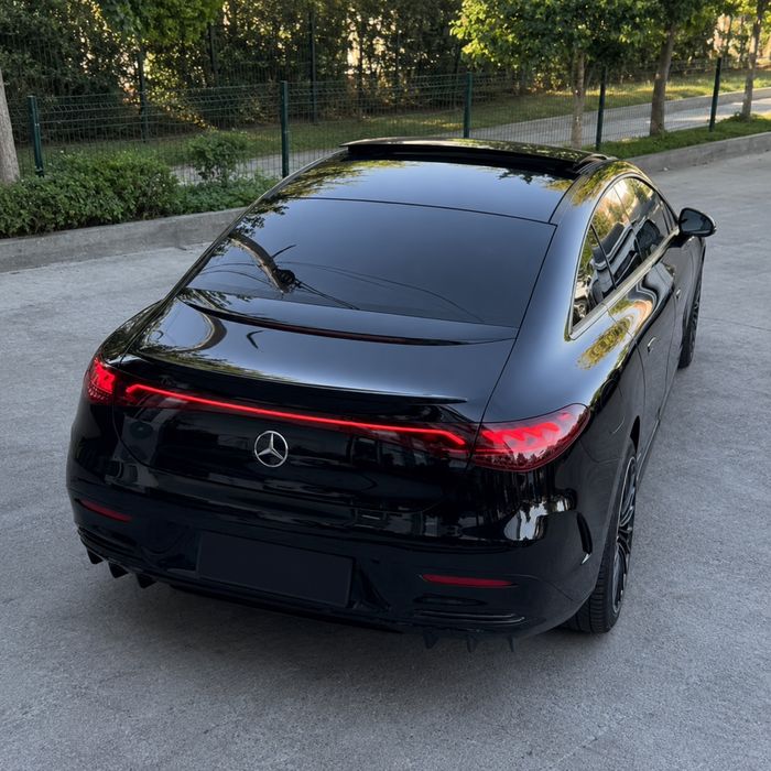 Mercedes Benz EQE 350+ 2023