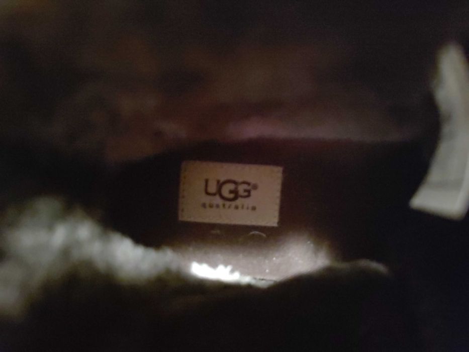 Ghete ugg imblanite, marimea 40.5, originale cu holograma