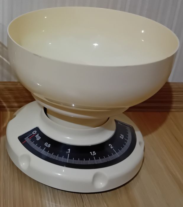 Кухненска везна кантар 3кг