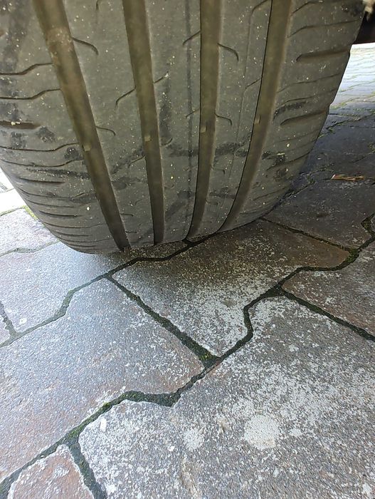 Vând anvelope vară și jante pe 16