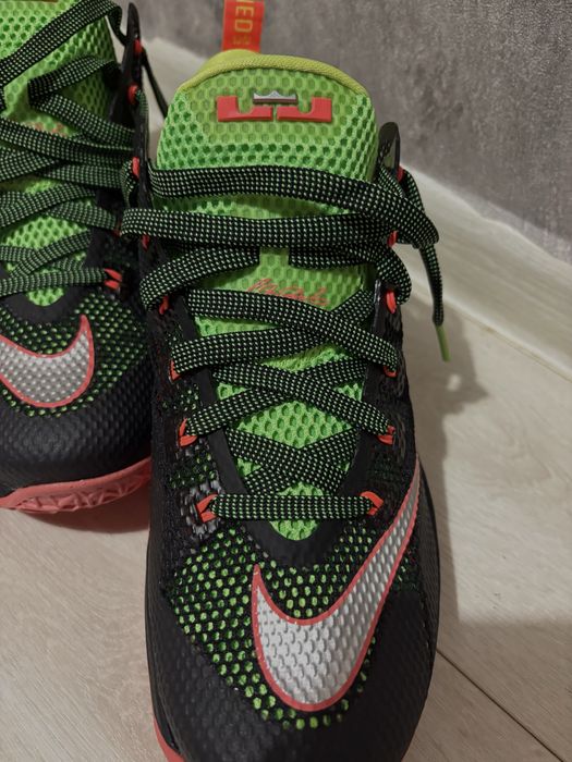 Adidasi nike lebron james XII LOW