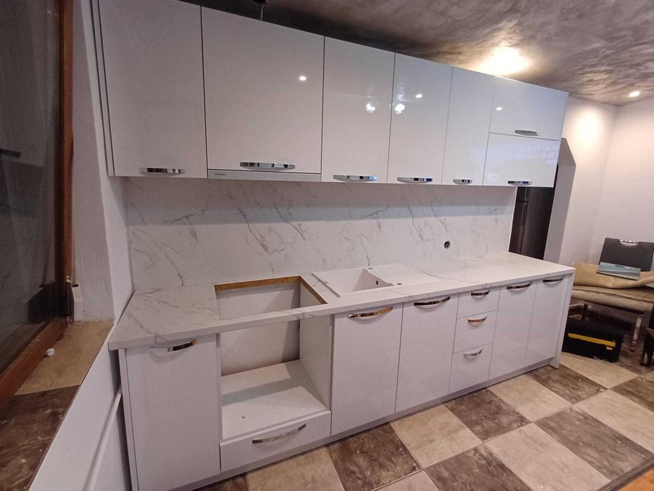 Mobilă la comandă/ montaj mobilier/ reparaţii mobilă