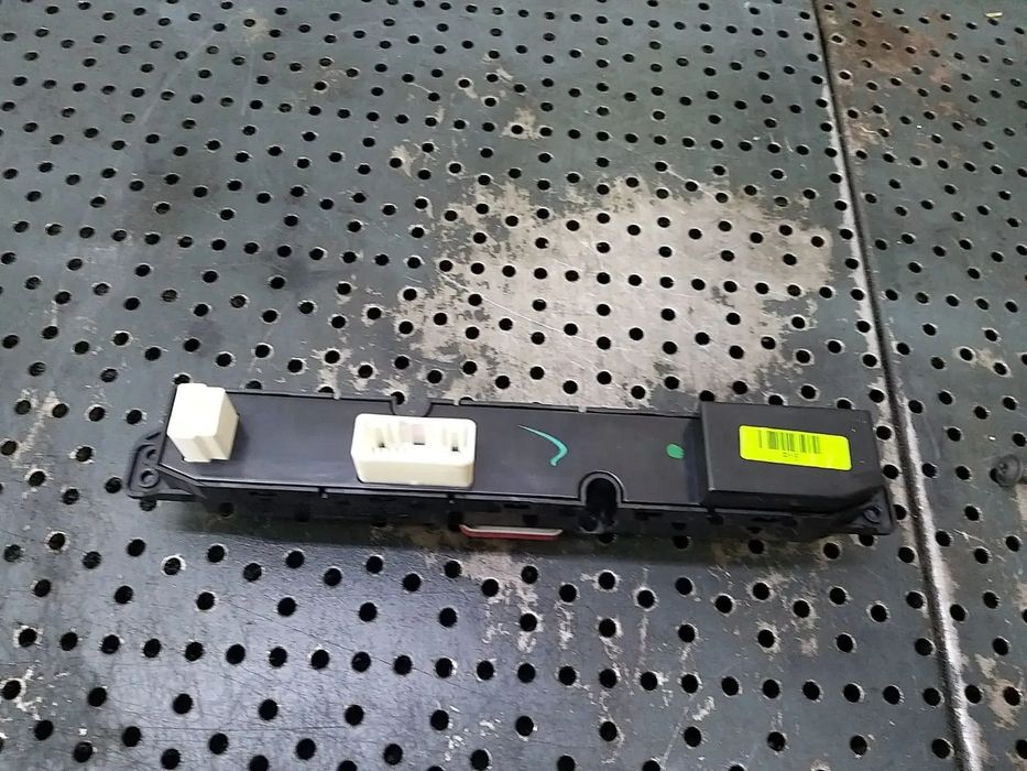 Buton avarii blocare geamuri kia ceed 1 937001h000 937001h010 202009257
