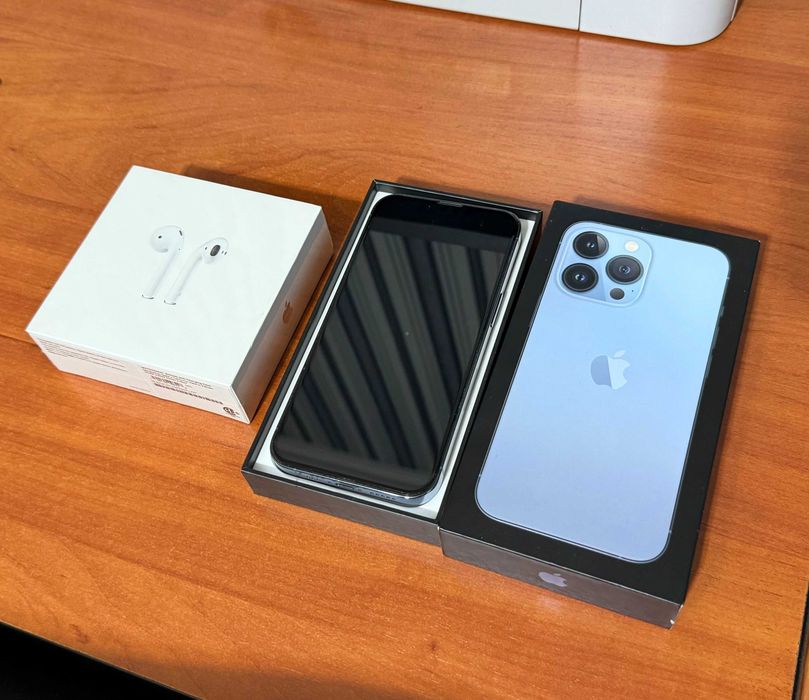 iPhone 13 Pro 128Gb + AirPods