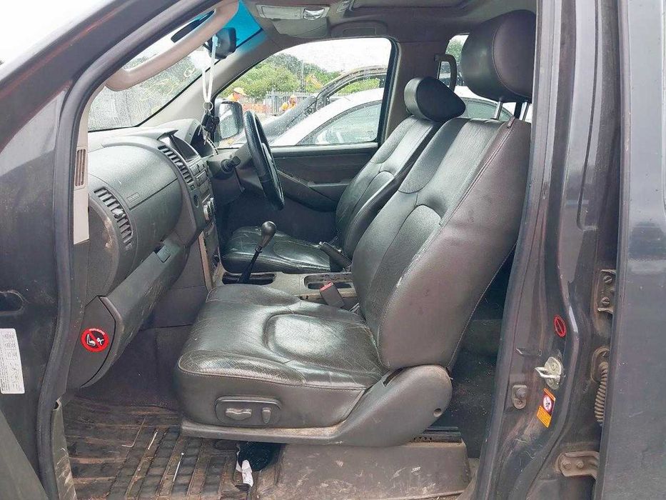 Dezmembrez Nissan Navara D40 2009 2.5 DCI