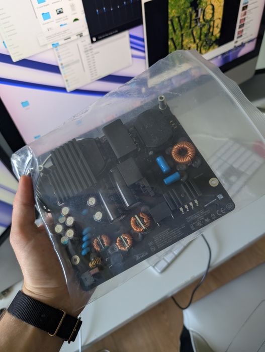 Motherboard IMac 27 2015 defect + bloc de alimentare + flex ecran și altele