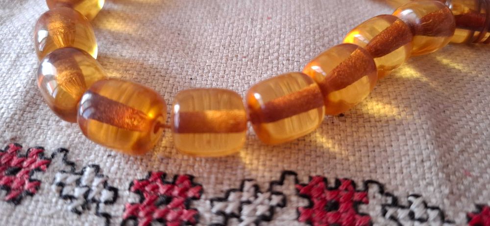 Стара кехлибарена броеница