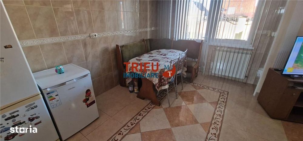 Casa de vanzare 5 camere zona Barabant