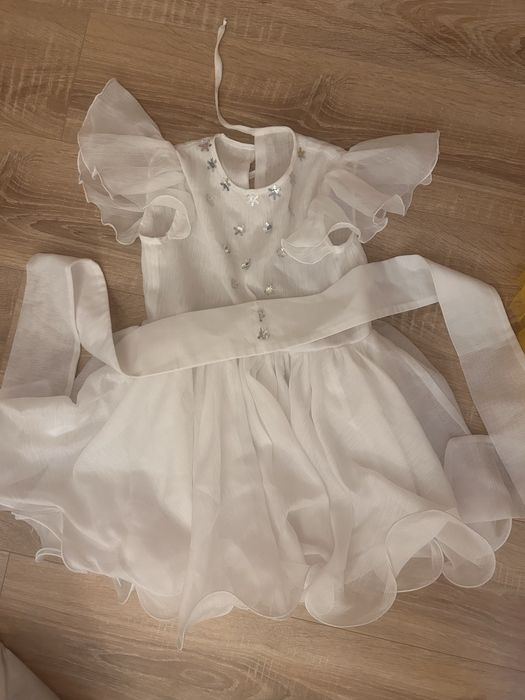 Продам платье на девочку